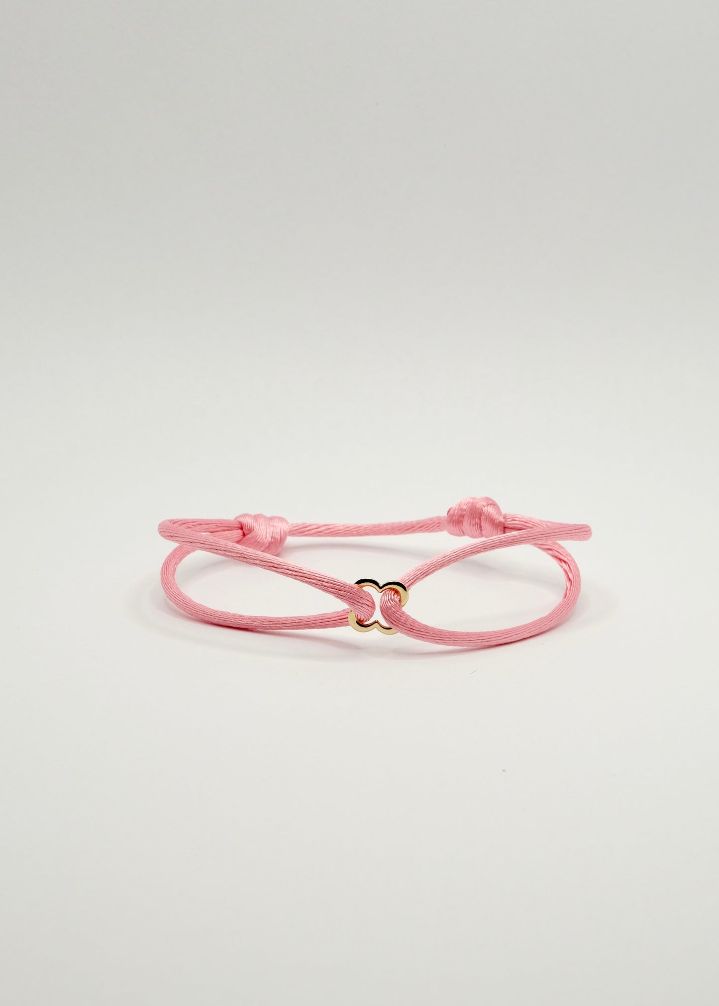 Bracelet sur cordon en forme de trèfle en or