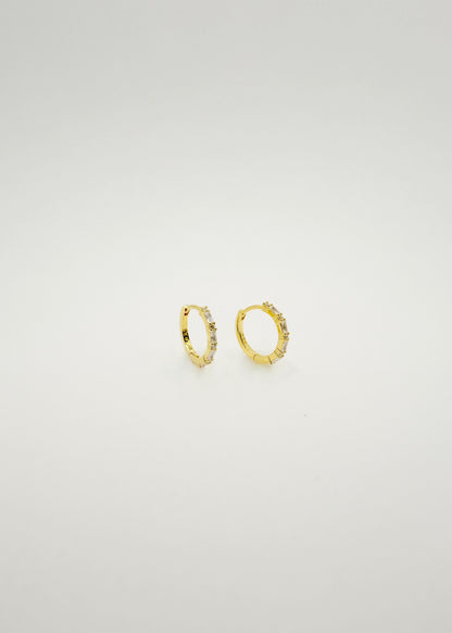 Créoles à charnière avec pierre en zirconium en argent et plaqué or